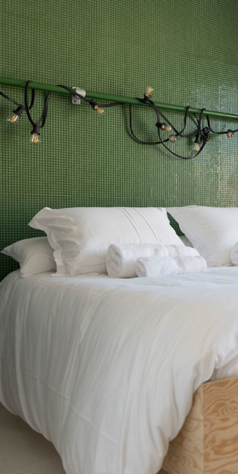 CHAMBRE 5 // LAVABRE & GOUBET CHAMBRE 5 // LAVABRE & GOUBET